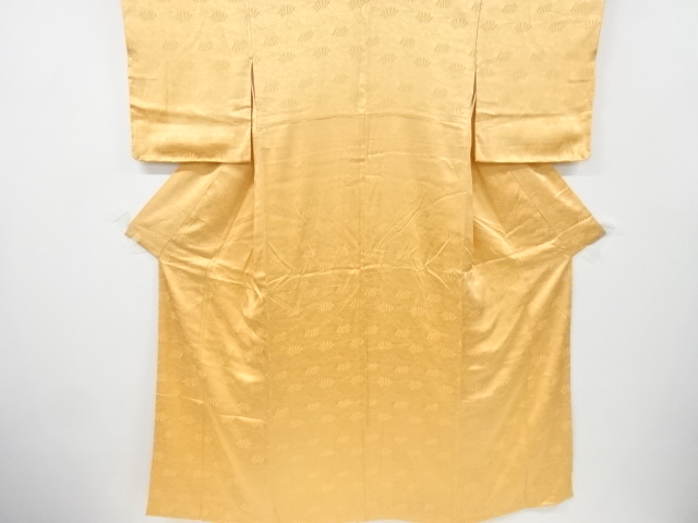 リサイクル　扇模様織り出し色無地着物